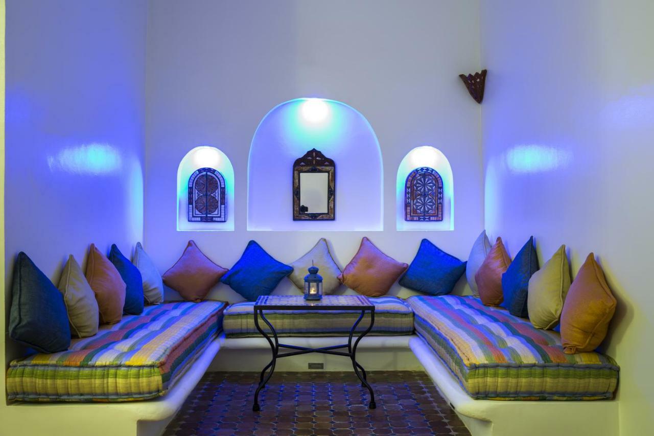 Riad Les Trois Merveilles Эс-Сувейра Экстерьер фото